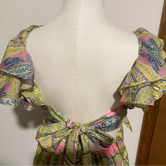 Elegant Paisley Print Dress in Pink and Green - Picture 4 of 8